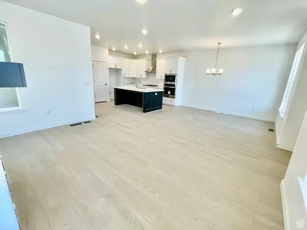 Herriman, UT 84096,6677 W MOUNT BRISTOL LN #115