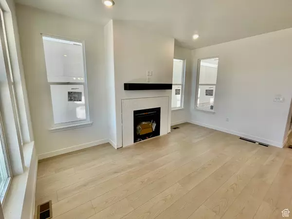 Herriman, UT 84096,6677 W MOUNT BRISTOL LN #115