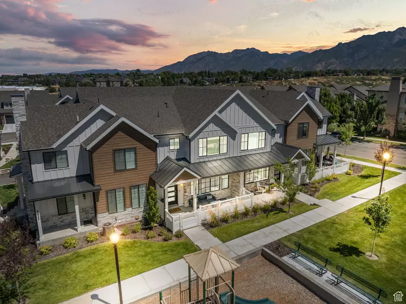 1417 E RUSTIC WOOD CT #31 DR S, Sandy, UT 84092