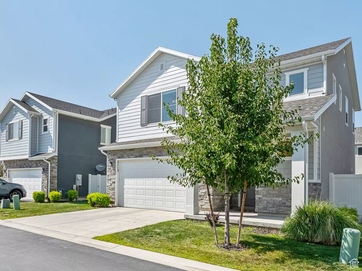 Syracuse, UT 84075,2112 W 3250 S