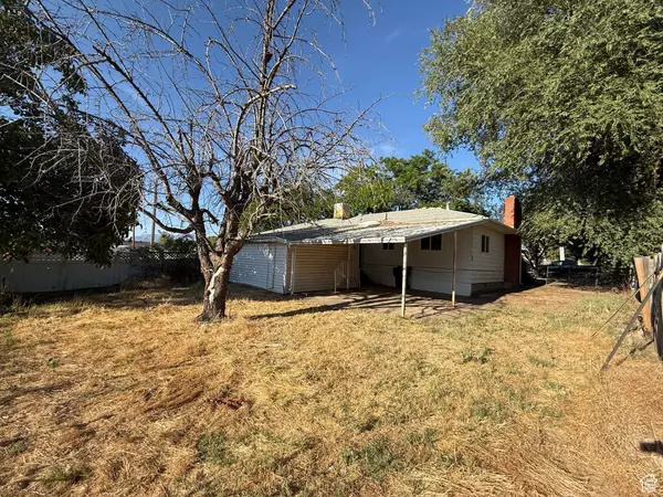 Clinton, UT 84015,671 W 1800 N