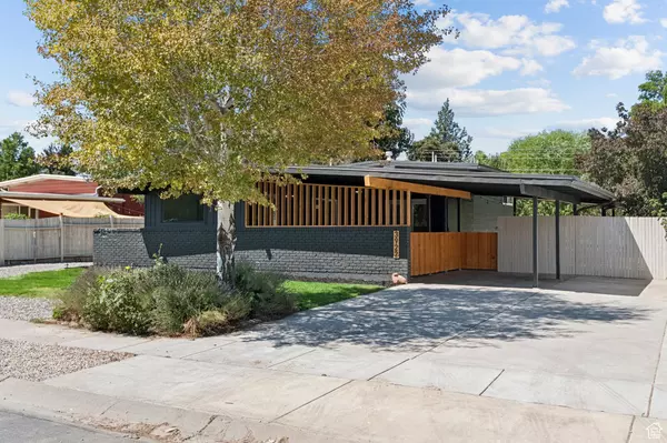 West Valley City, UT 84119,3922 S 2520 W