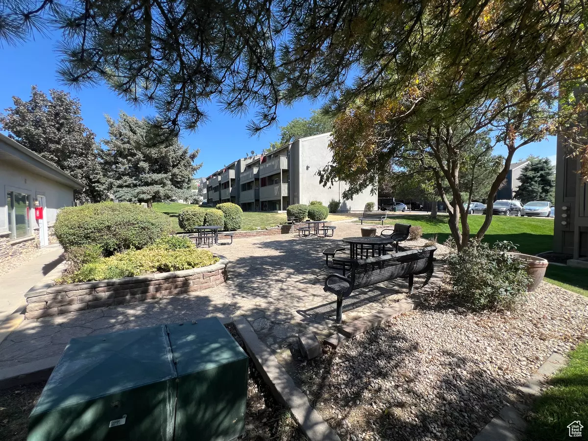 North Salt Lake, UT 84054,55 W CENTER ST #206