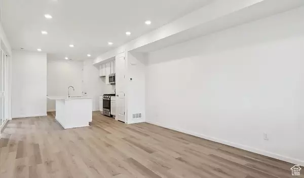 Payson, UT 84651,1332 E 1670 N #823
