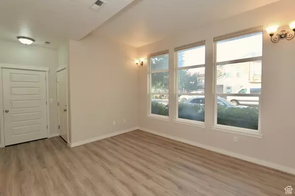 South Jordan, UT 84095,3792 W LILAC HEIGHTS DR S