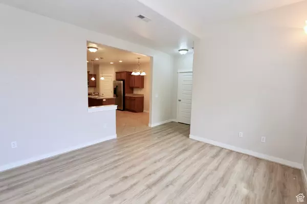 South Jordan, UT 84095,3792 W LILAC HEIGHTS DR S