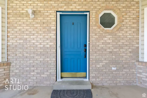 Pleasant Grove, UT 84062,26 S 1185 E