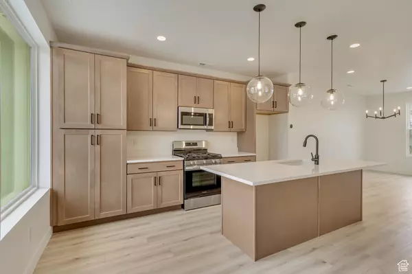 10623 S PIPESTONE WAY #168, South Jordan, UT 84009