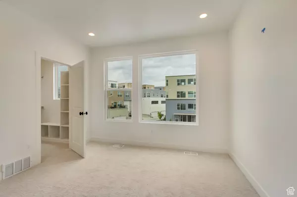 South Jordan, UT 84009,10623 S CARDINAL PARK RD #168