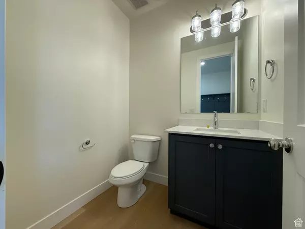 Eagle Mountain, UT 84005,5344 N HONEY SUCKLE WAY