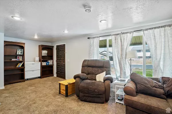 Layton, UT 84041,1847 W JOHN ST N