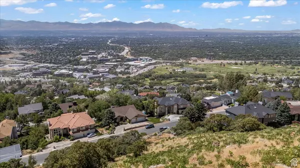 Holladay, UT 84121,6393 S CREST MOUNT CIR