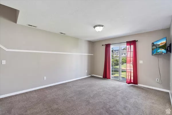Layton, UT 84041,911 N 1125 W