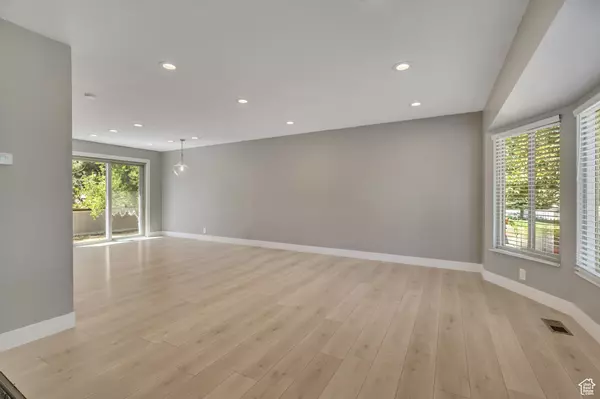 Taylorsville, UT 84129,3295 W COYBROOK DR S