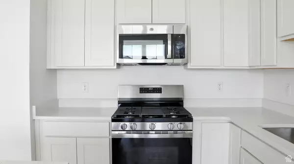 South Jordan, UT 84009,6893 W SOUTH JORDAN PKWY #328