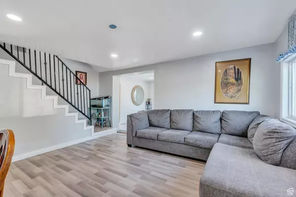 Ogden, UT 84401,2556 F AVE