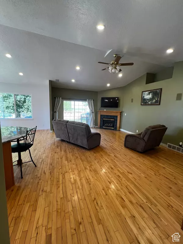 Amalga, UT 84335,7485 N 2400 W