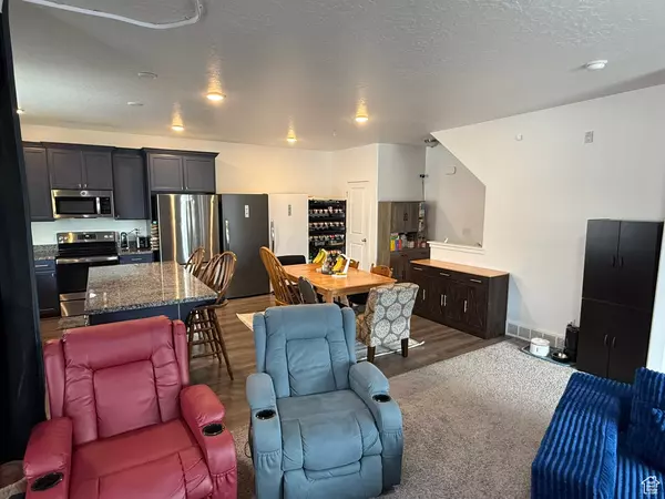 Riverton, UT 84096,4219 W MILLSITE PARK CT
