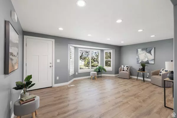 Roy, UT 84067,5056 S 2800 W