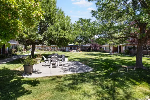 Holladay, UT 84117,2219 E CARRIAGE LN S #59