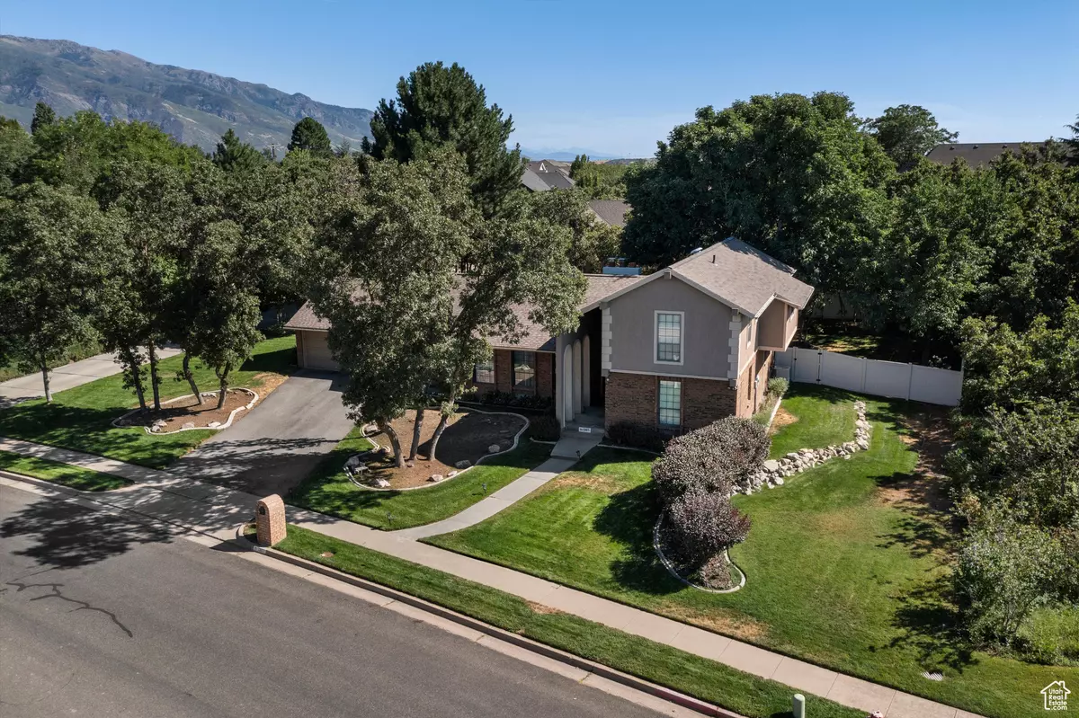 South Ogden, UT 84403,1365 E 5375 S