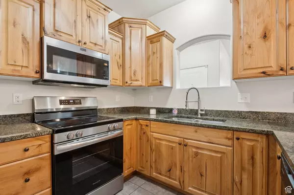 Eagle Mountain, UT 84005,8215 N CLEAR ROCK RD #11