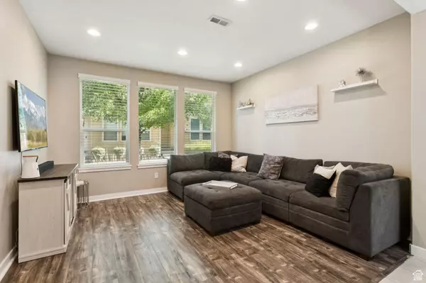 South Jordan, UT 84095,3732 W ANGELICA WAY