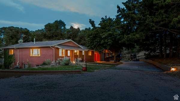 16535 S REDWOOD RD W, Bluffdale, UT 84065
