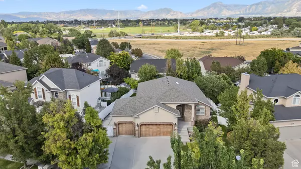 6759 S SADDLE BLUFF DR W, Murray, UT 84123