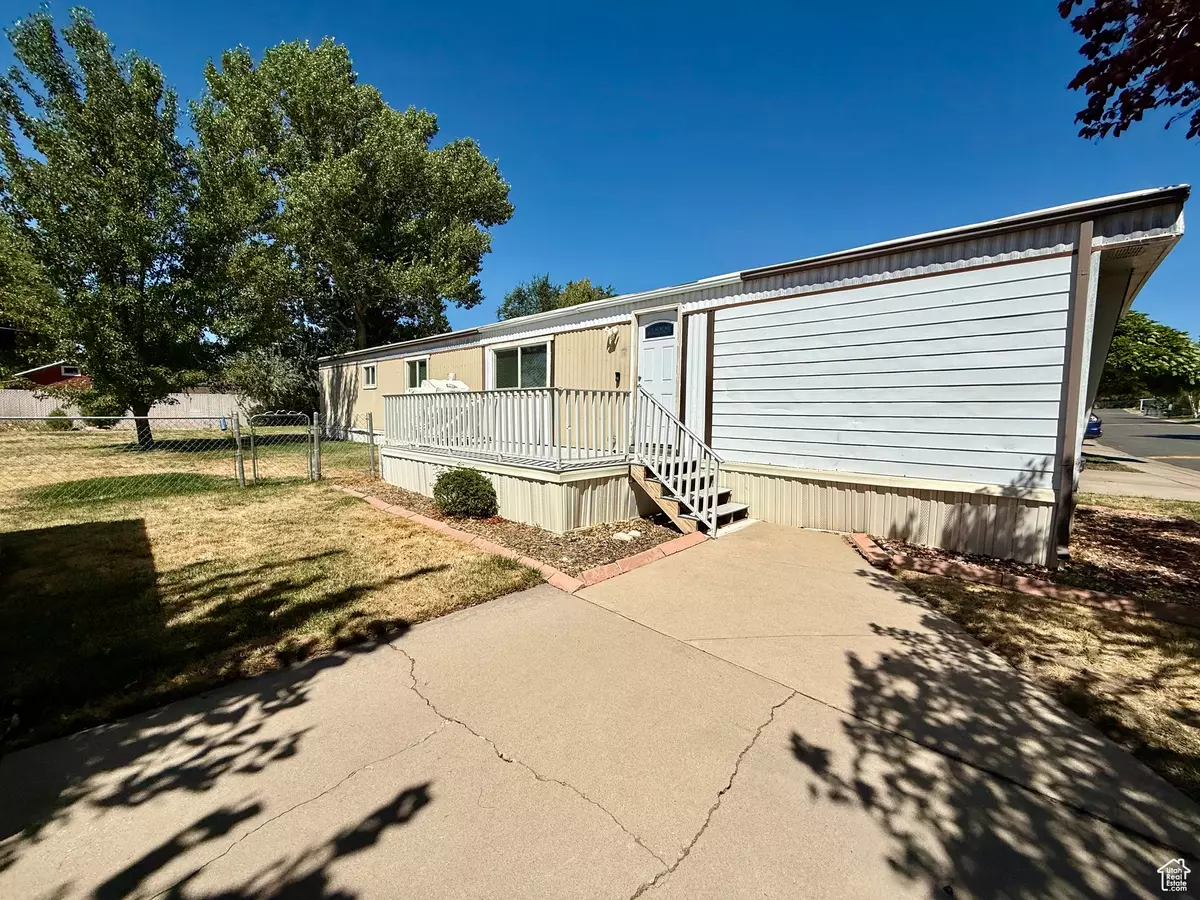Clearfield, UT 84015,1350 W 300 N #49