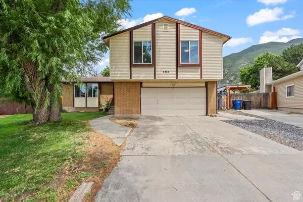 3355 E RUTLAND PL, Cottonwood Heights, UT 84121