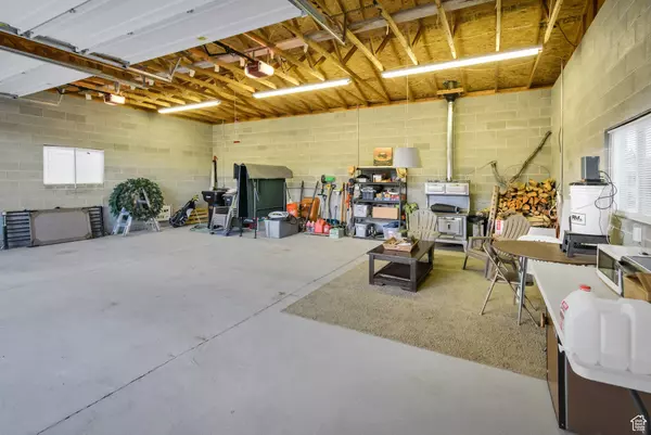 Grover, UT 84773,713 W EAGLE