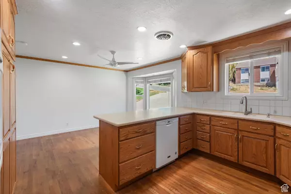 Centerville, UT 84014,1569 N 400 E