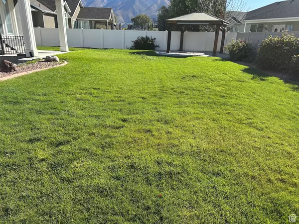 Draper, UT 84020,172 E HOLLYBROOK CV S