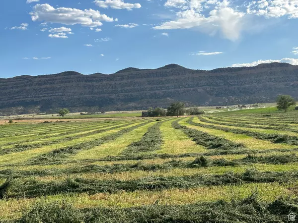 Escalante, UT 84726,1950 S LIZARD RD
