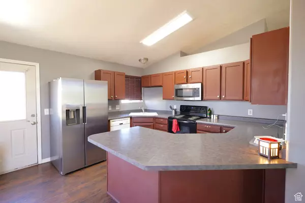 Tooele, UT 84074,862 W 580 S