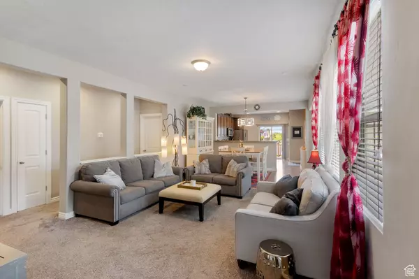 South Jordan, UT 84009,4498 W TALQUIN LN