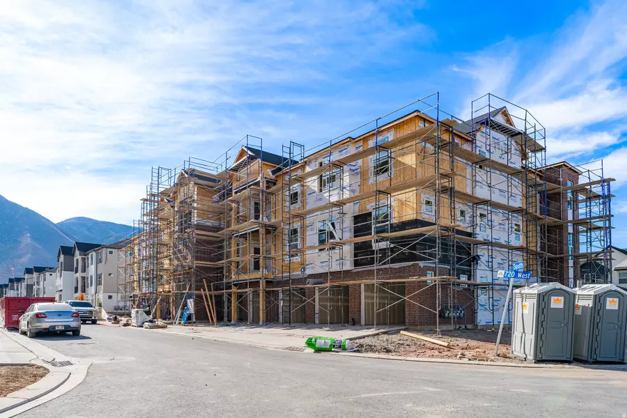 4655 S ALDER DR #H202, Mapleton, UT 84664