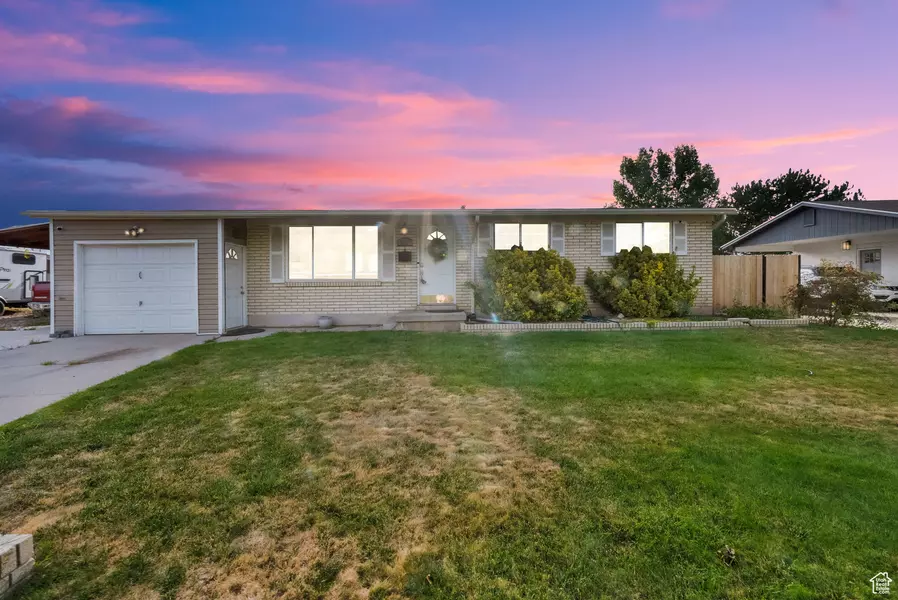 9920 S DARIN DR E, Sandy, UT 84070