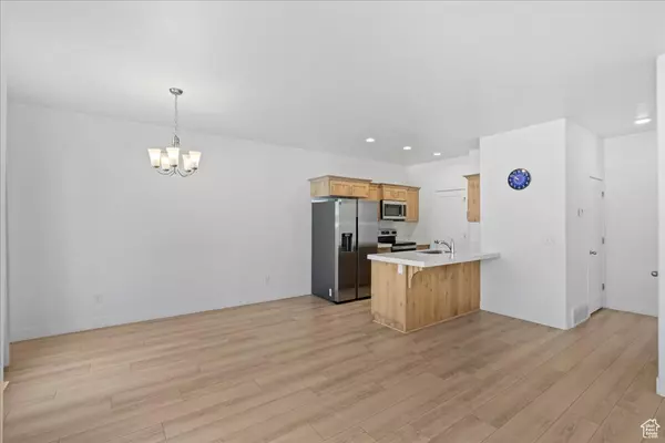 Eagle Mountain, UT 84005,7267 N HIDDEN LOOP RD #2859