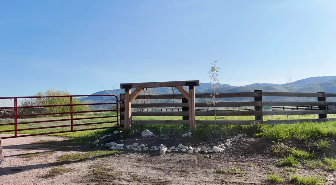 74 HUNTER RD, Montpelier, ID 83254