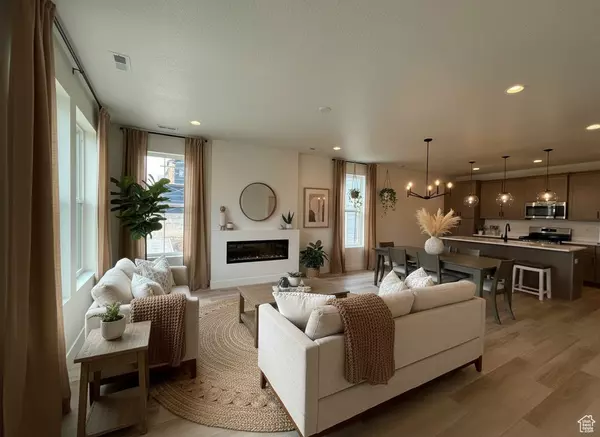 6978 W TERRAINE RD S #141, West Jordan, UT 84081