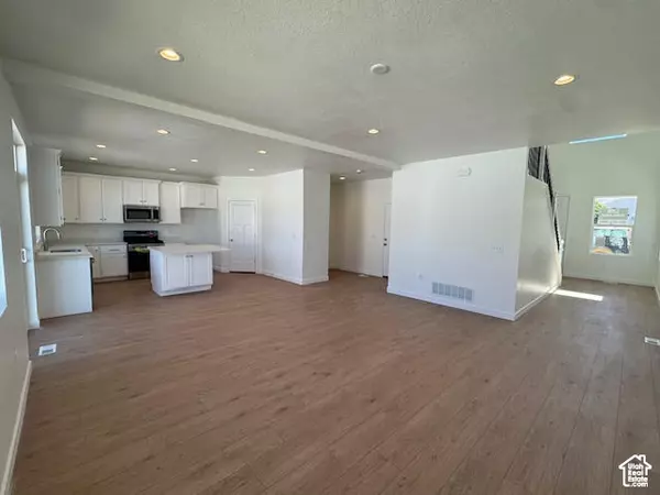 Tooele, UT 84074,451 W SAPPHIRE DR #7035