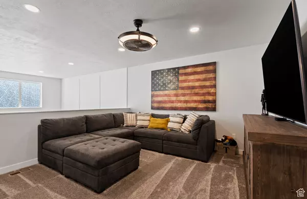 Bluffdale, UT 84065,15124 S WILD HORSE WAY