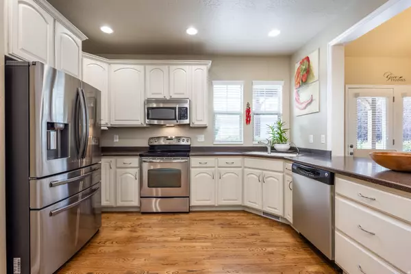 South Jordan, UT 84009,11067 S CASCABEL DR W