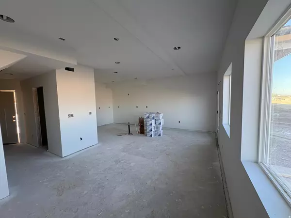 West Point, UT 84015,4348 W 1825 N #103