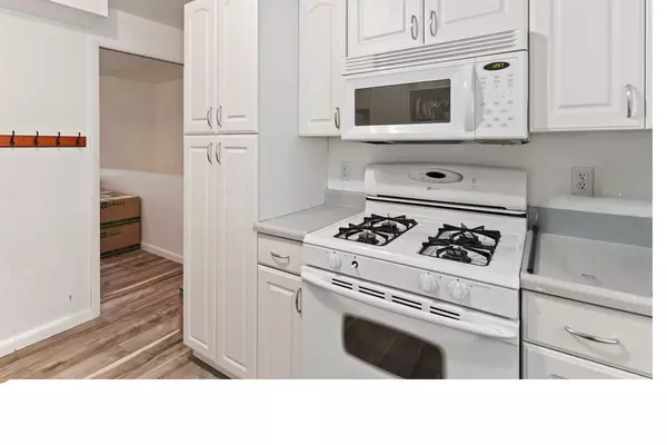 Ogden, UT 84403,896 E 40TH ST