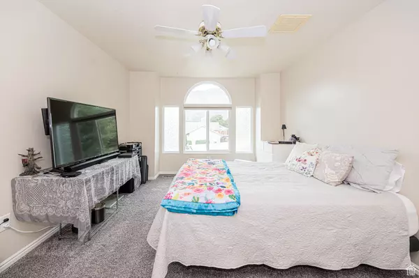 South Weber, UT 84405,8109 S 2100 E