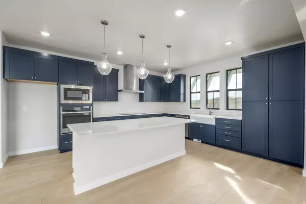 West Jordan, UT 84081,7068 W TERRAIN RD #163