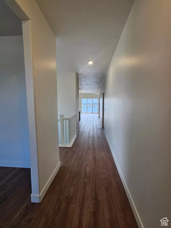 Herriman, UT 84096,6043 W SNAKE RIVER DR S #412